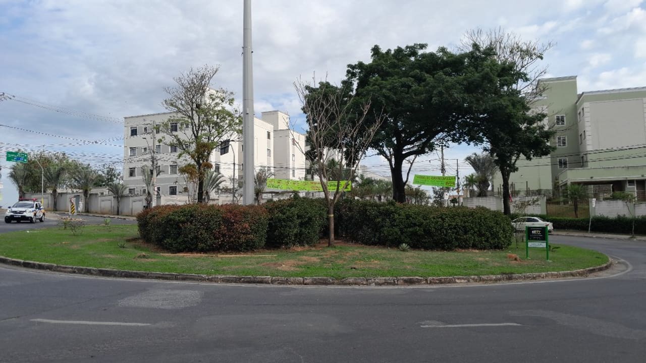 Rotatória e vigilância no Bairro Cabral